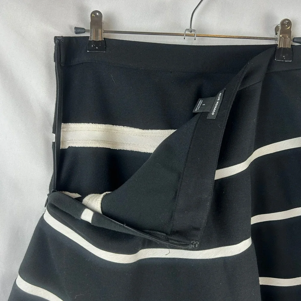 Club Monaco Skater Mini Skirt Women 2 Black White‎ Stripe Minimalist Event Work